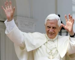 На пенсии Бенедикт XVI будет жить в особняке с виноградниками 
