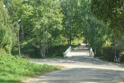 В Запорожье во время переправы школьников обрушился мост