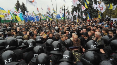 В центре Киева «беркутовцы» побили журналистов