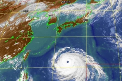 На Японию, Китай и Тайвань надвигается сильный тайфун