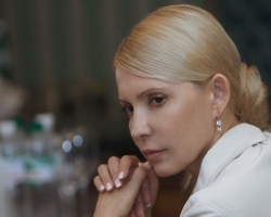 Юлия Тимошенко боится ложиться под нож украинских хирургов 
