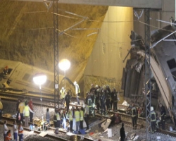 Железнодорожная катастрофа в Испании забрала 56 жизней