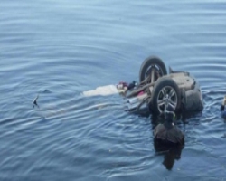 На Черниговщине утонул автомобиль: трое погибших