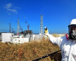 АЭС «Фукусима-1» сливает в океан радиоактивную воду 