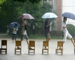 Появились новые жертвы наводнений в Китае 