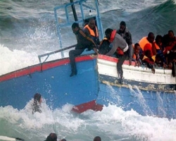 У берегов Австралии затонуло судно с сотней эмигрантов на борту
