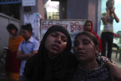 Пожар на фабрике в Бангладеш: 10 швей сгорели заживо