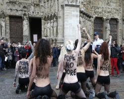 Украинок из «Femen» судят во Франции
