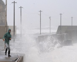 На Японию обрушится мощнейший за десятилетие тайфун