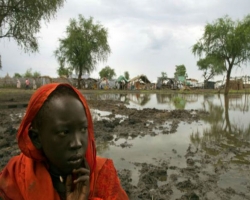 В Южном Судане люди страдают от сильнейших наводнений
