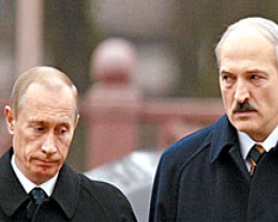 Лукашенко занял кресло Путина 