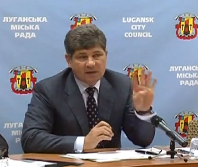 Мэр Луганска призывает к проведению референдума
