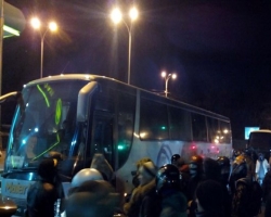 В Полтавской области были заблокированы автобусы, перевозившие "титушек" 
