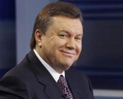 Янукович обворовывал музеи 