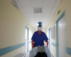 Янукович в больнице в крайне тяжелом состоянии