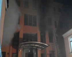 В Киеве сгорел офис КПУ