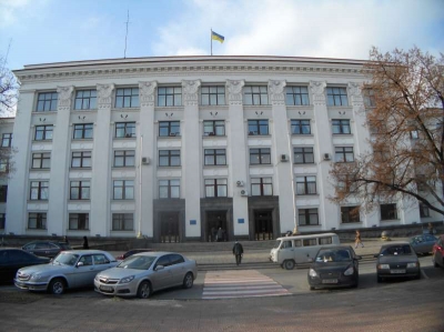 Боевики "ЛНР" взорвали здание облгосадминистрации