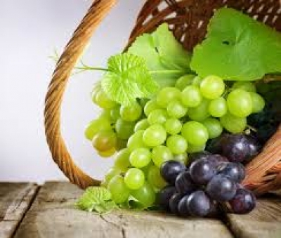Стройной встретить лето поможет виноградная диета