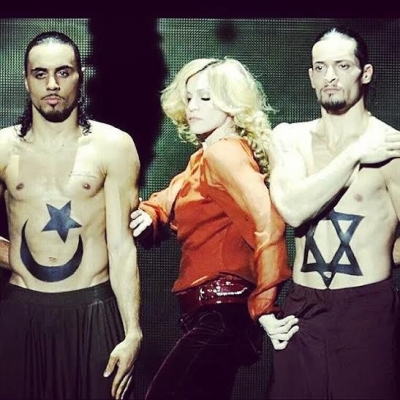 Призыв Мадонны сложить оружие в секторе Газа повлек громкий скандал
