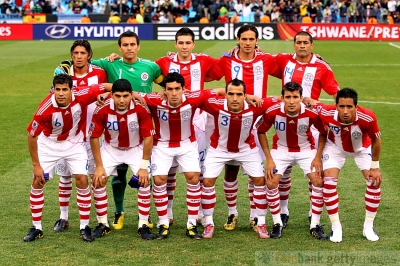 Парагвайские футболисты не захотели лететь в Украину