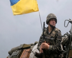 Киевские власти выделили дополнительные 9 миллиардов для поддержки карателей на востоке
