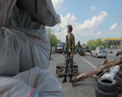 «ВАЗ» въехал в блокпост под Старобельском, водитель не выжил