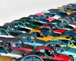 Продажи авто в Украине снизились больше чем на половину