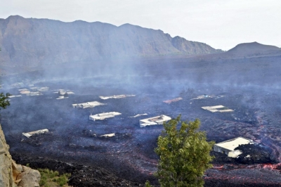 Вулкан в Кабо-Верде уничтожил своей мощью два села