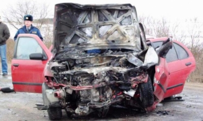 В городе Кицмань произошло страшное ДТП двух легковых авто, есть погибшие. (Видео)