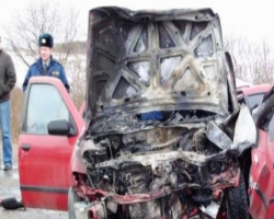 В городе Кицмань произошло страшное ДТП двух легковых авто, есть погибшие. (Видео)