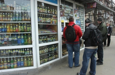 Запрет на продажу алкоголя в МАФах - это давление крупных торговых сетей