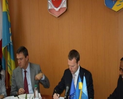 Луганск подписал уникальные договоры с мировыми странами