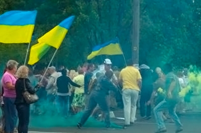 В Днепропетровске прошел митинг за отставку президента Украины Порошенко. (Видео)