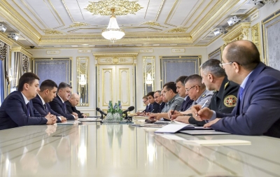Президент Украины Петр Порошенко экстренно провел заседание Военного кабинета