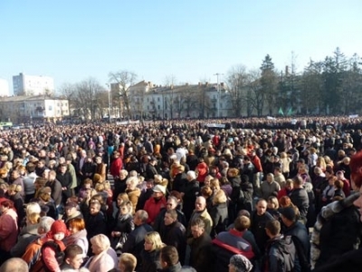 В Харькове к предпринимателям на митинге поддержали военные