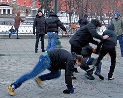 В Луганск съезжается "кавказский клан" для продолжения "разборок"
