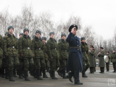 Руководство области поздравило луганчан с Днем вооруженных сил