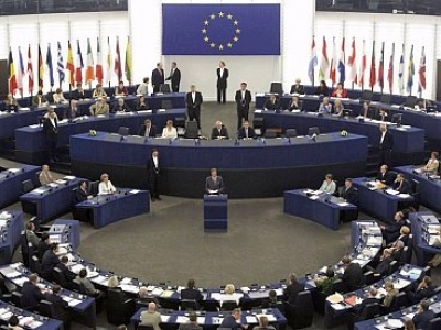 Европарламент требует повторных выборов в России