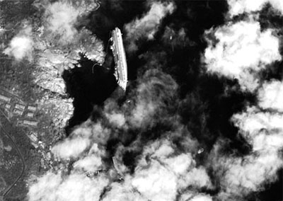 Как тонет Costa Concordia было видно из космоса (фото)