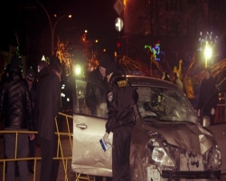 Бывший работник прокуратуры сбил толпу людей в Луганске (фото)
