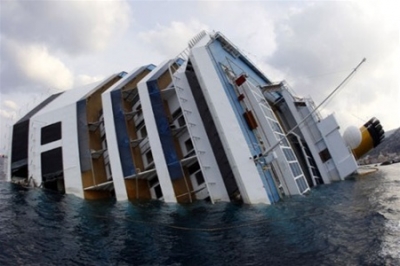 Costa Concordia скоро уйдет под воду