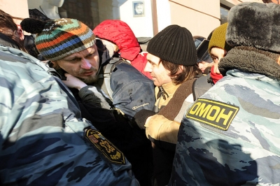 В России ОМОН задержали более полтысячи митингующих