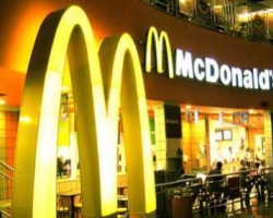 Женщине отрубило палец в МcDonalds: требует компенсацию