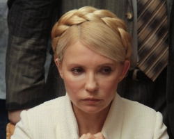 Прокуратура требует от Тимошенко 19,5 миллионов гривен ущерба