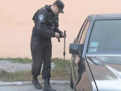 В Луганске боятся взрывов: нашли два "подозрительных предмета" за день