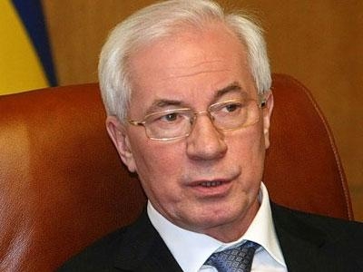 Азаров назвал "негодяями" сомневающихся в европерспективе Украины