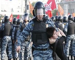В Москве начались массовые задержания в связи с инаугурацией Путина
