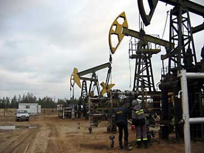 Поставки нефти на НПЗ в Украине сокращаются