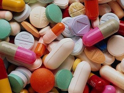 Производители лекарств из-за запрета рекламы шантажируют повышением цен