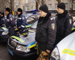 На Евро-2012 будут дежурить милиционеры с собаками